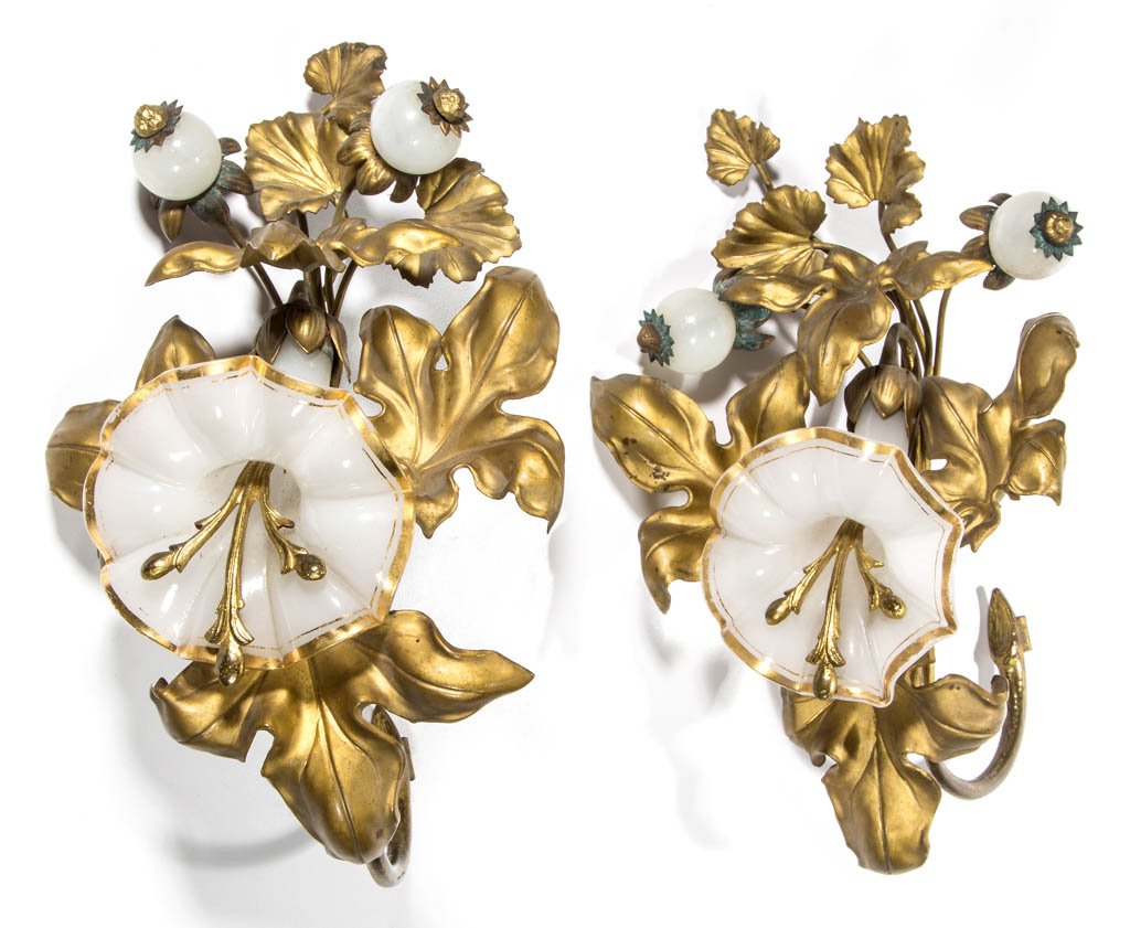 PRESSED AND GILT BRASS PAIR CURTAIN PINS / TIEBACKS (1 of 1)