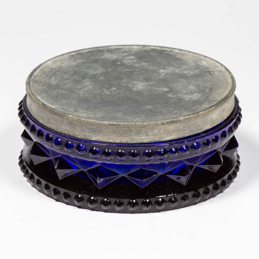 PRESSED MITRE DIAMOND WITH BEADING OINTMENT BOX (1 of 1)