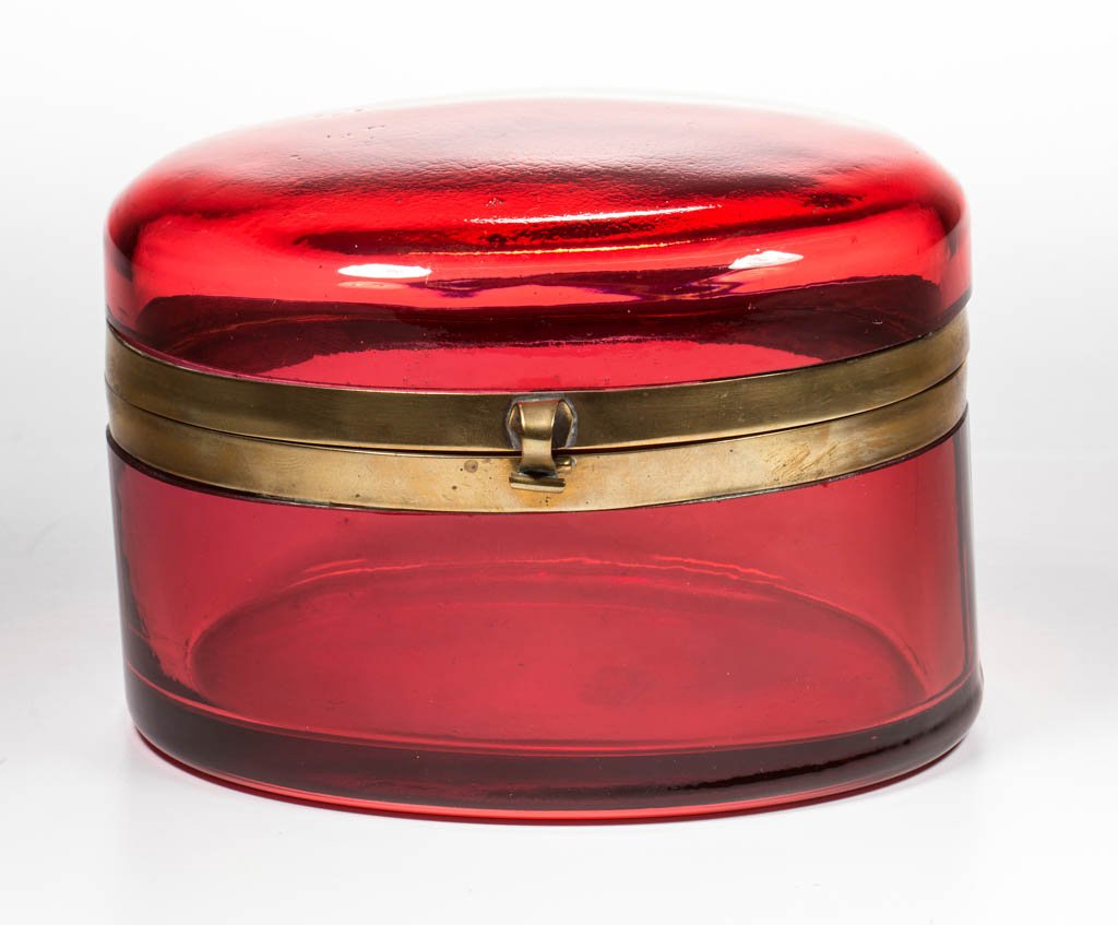 CONTINENTAL COLORED GLASS DRESSER BOX (1 of 1)