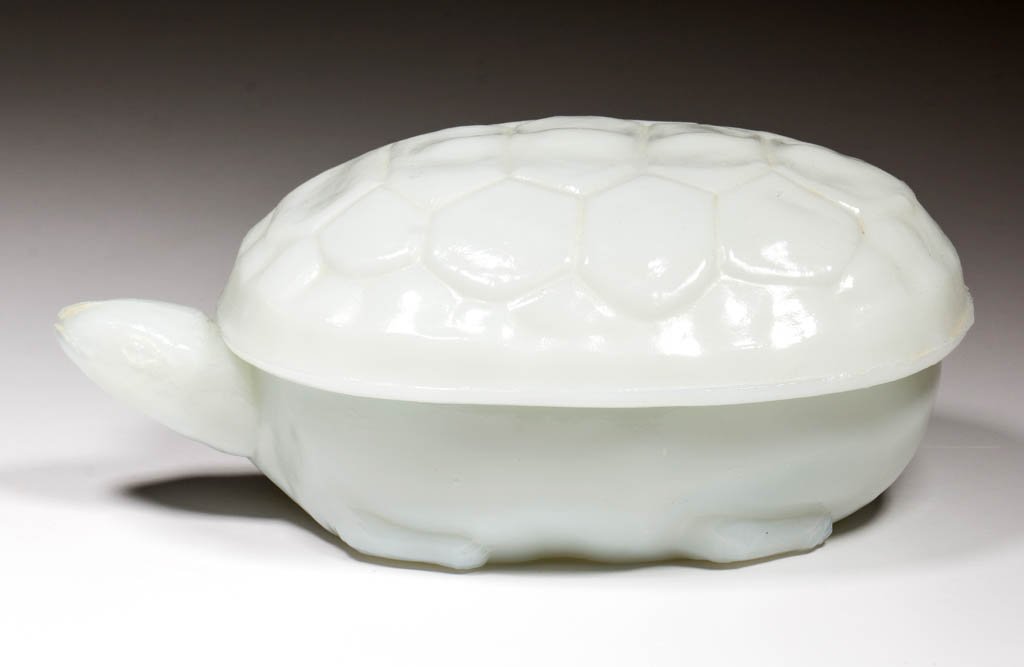 PRESSED TURTLE COVERED SOAP DISH (1 of 1)