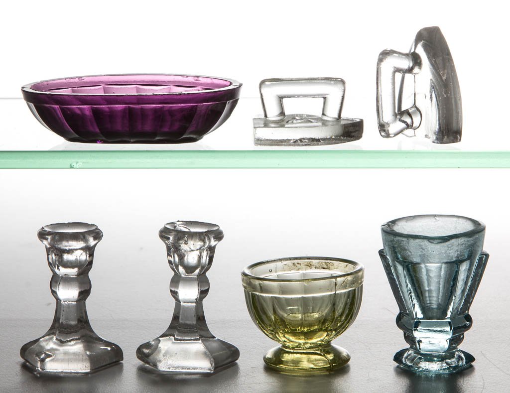 ASSORTED PRESSED TOY ARTICLES, LOT OF SEVEN (1 of 1)