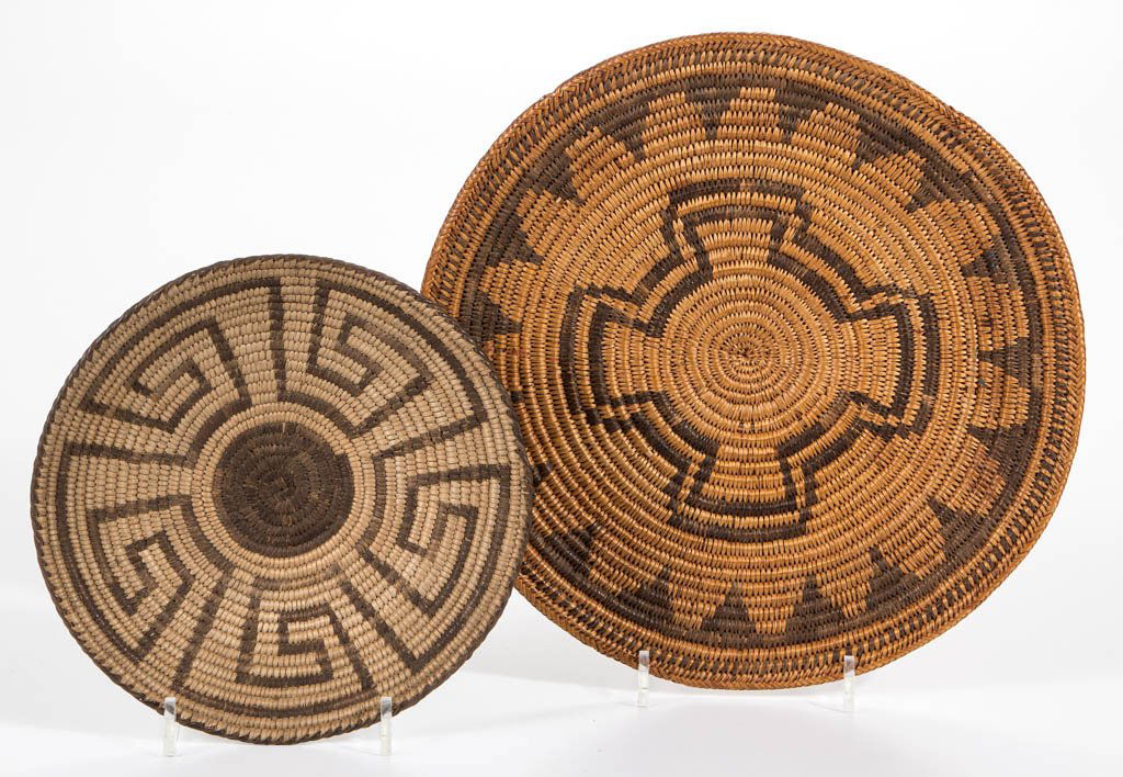 SOUTHWESTERN NATIVE AMERICAN COILED BASKETS, LOT OF TWO (1 of 2)