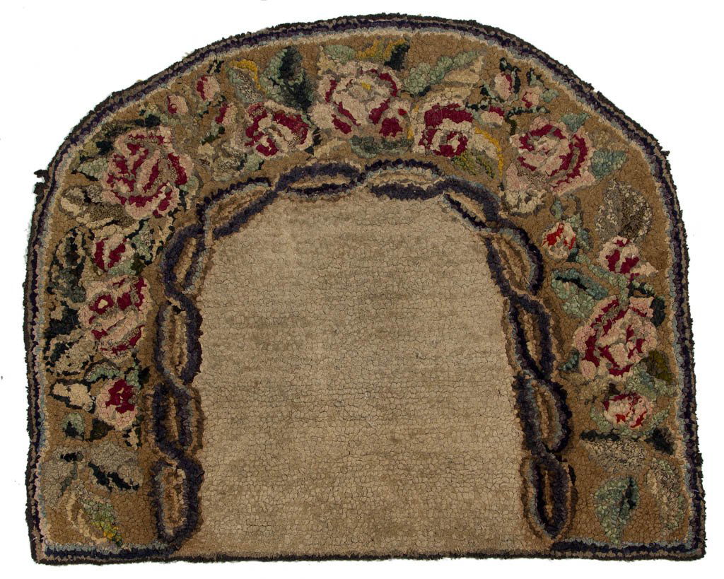 AMERICAN FLORAL HOOKED RUG / DOOR MAT (1 of 2)