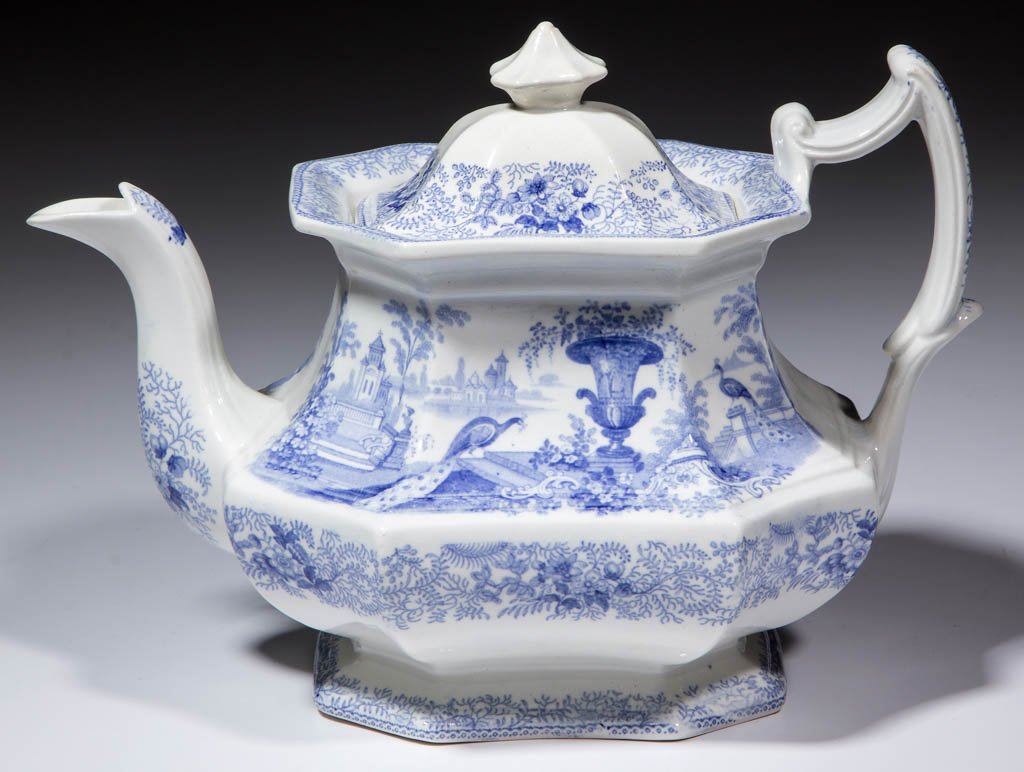 ENGLISH TRANSFER-PRINTED CERAMIC TEAPOT (1 of 1)