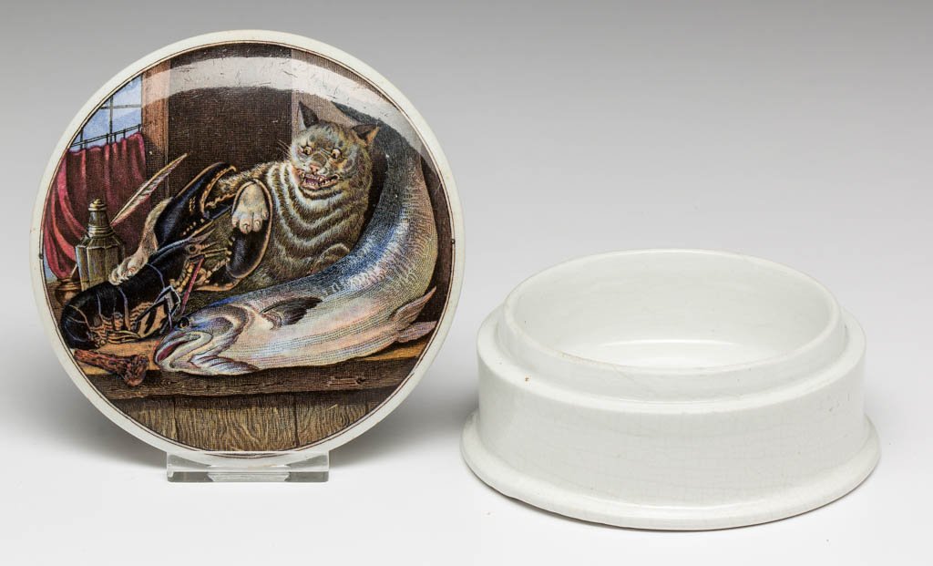 ENGLISH CERAMIC POT LID AND BASE (1 of 1)