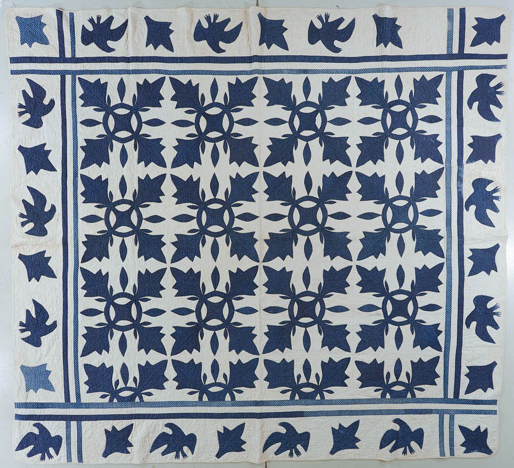 AMERICAN APPLIQUED QUILT (1 of 3)