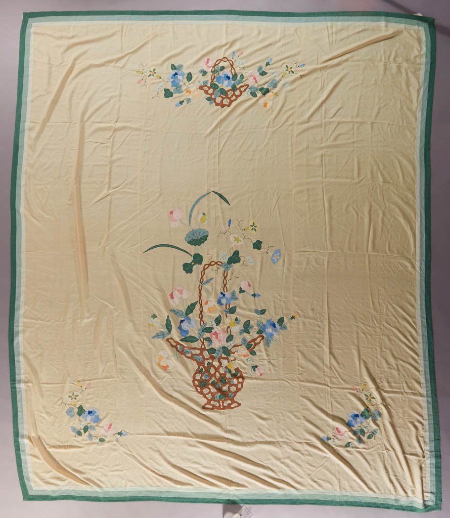 AMERICAN APPLIQUED SUMMER SPREAD (1 of 3)