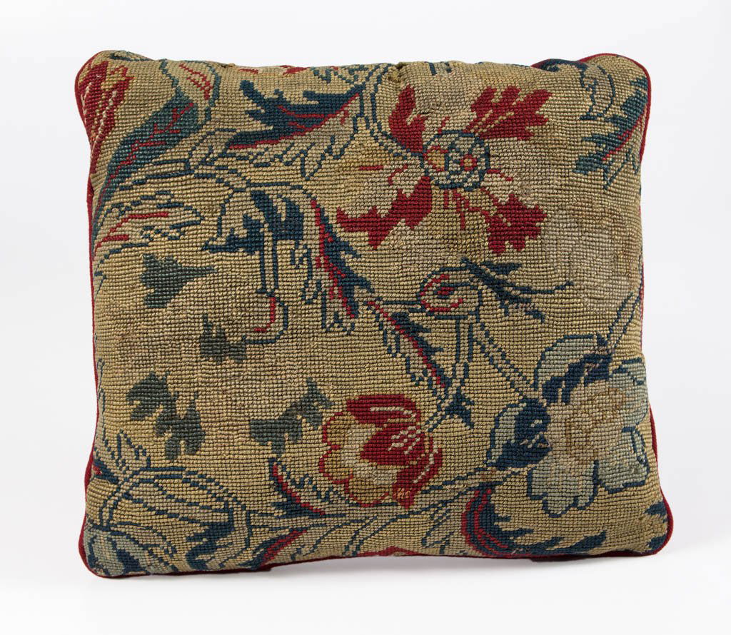 ENGLISH CREWELWORK PILLOW / SQUAB (1 of 1)