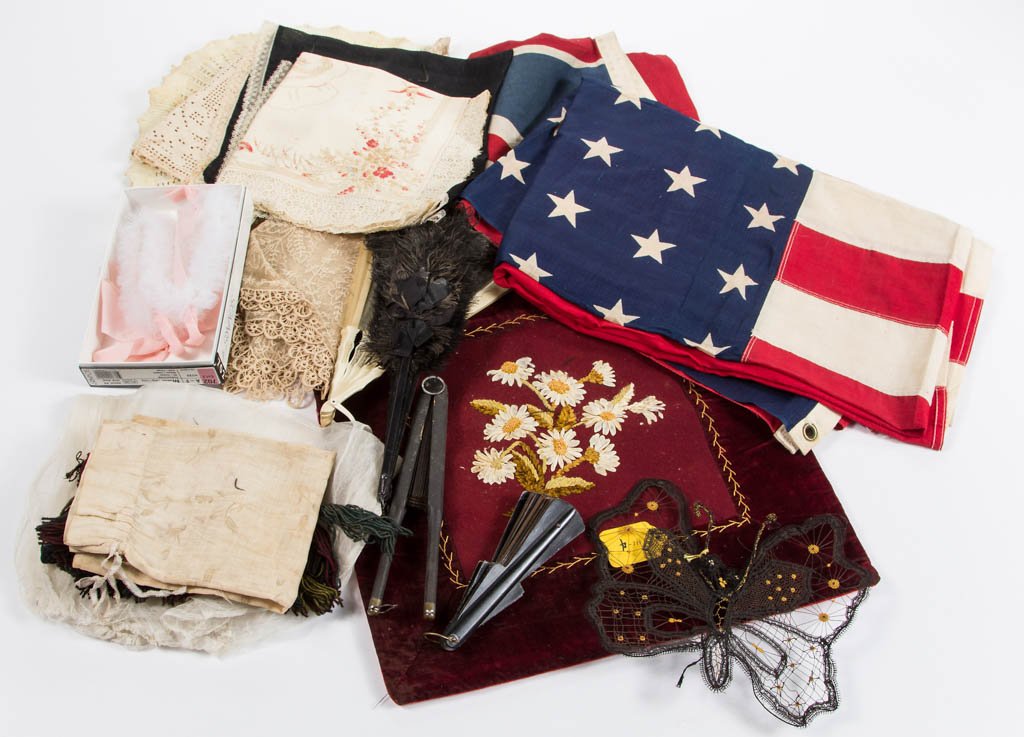 ASSORTED TEXTILE AND OTHER ARTICLES (1 of 4)