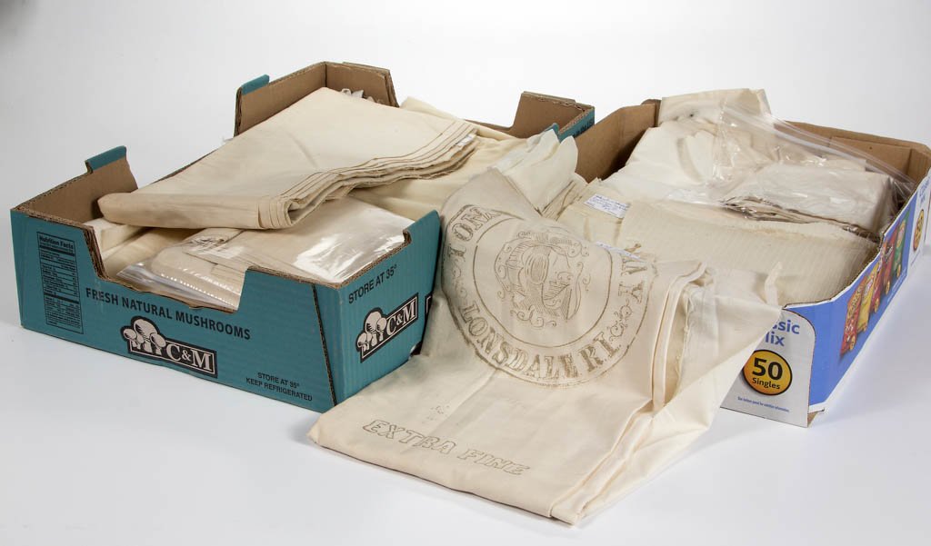 ASSORTED VINTAGE FABRICS YARDAGE (1 of 1)