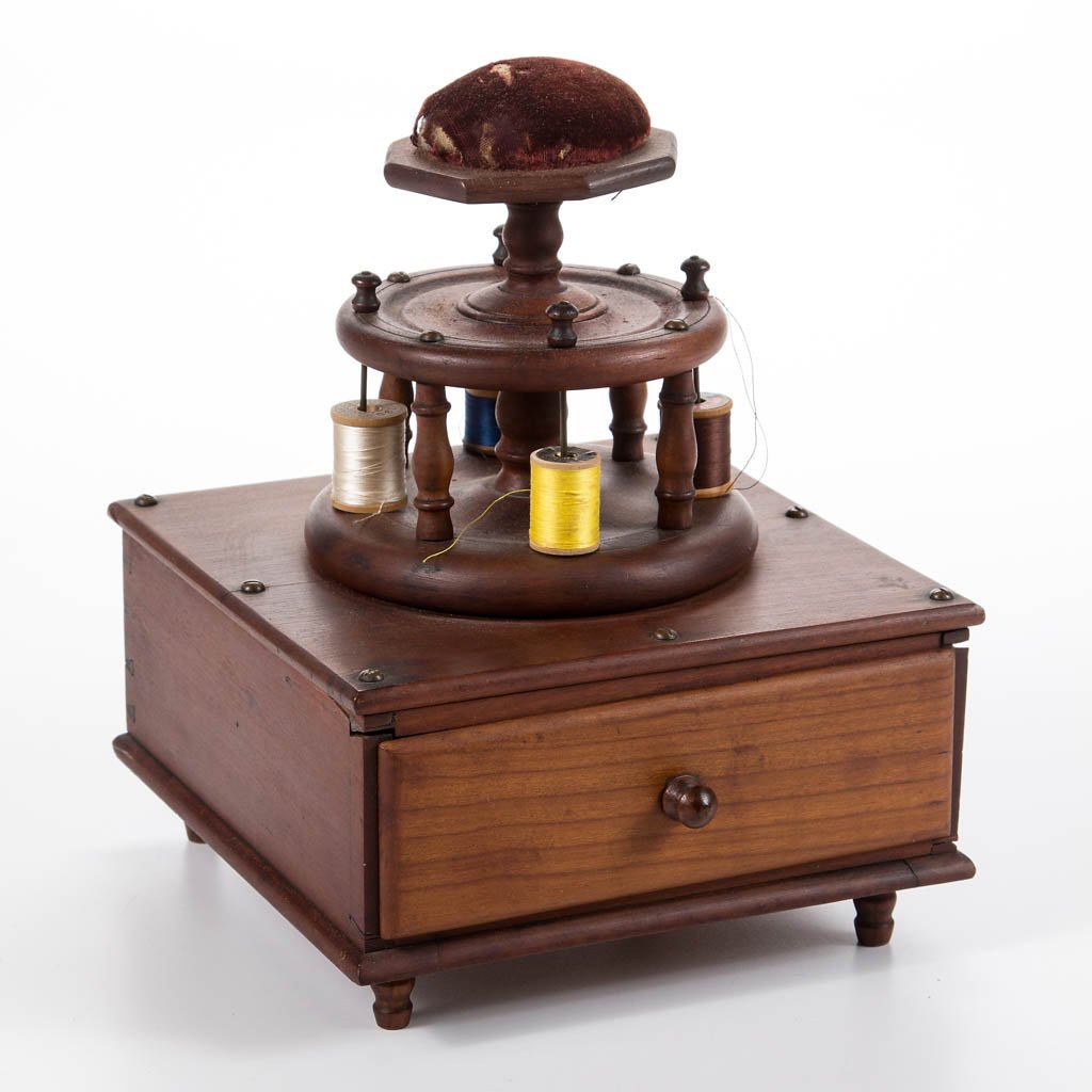 AMERICAN CHERRY SEWING WORK BOX (1 of 2)