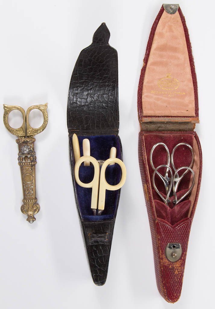 ASSORTED SEWING SCISSOR ARTICLES, LOT OF THREE (1 of 1)