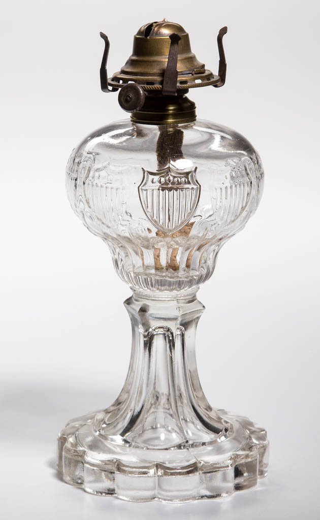 ATTERBURY EMBLEM KEROSENE STAND LAMP (1 of 1)