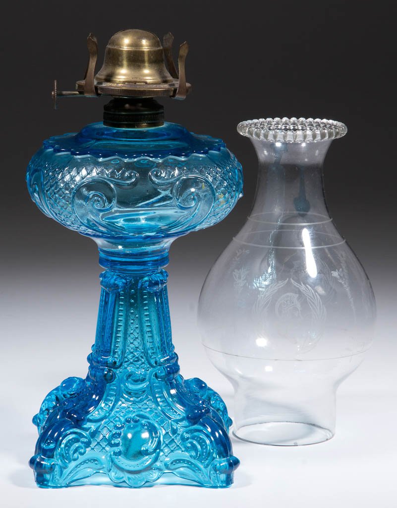 PRINCESS FEATHER KEROSENE STAND LAMP (1 of 1)