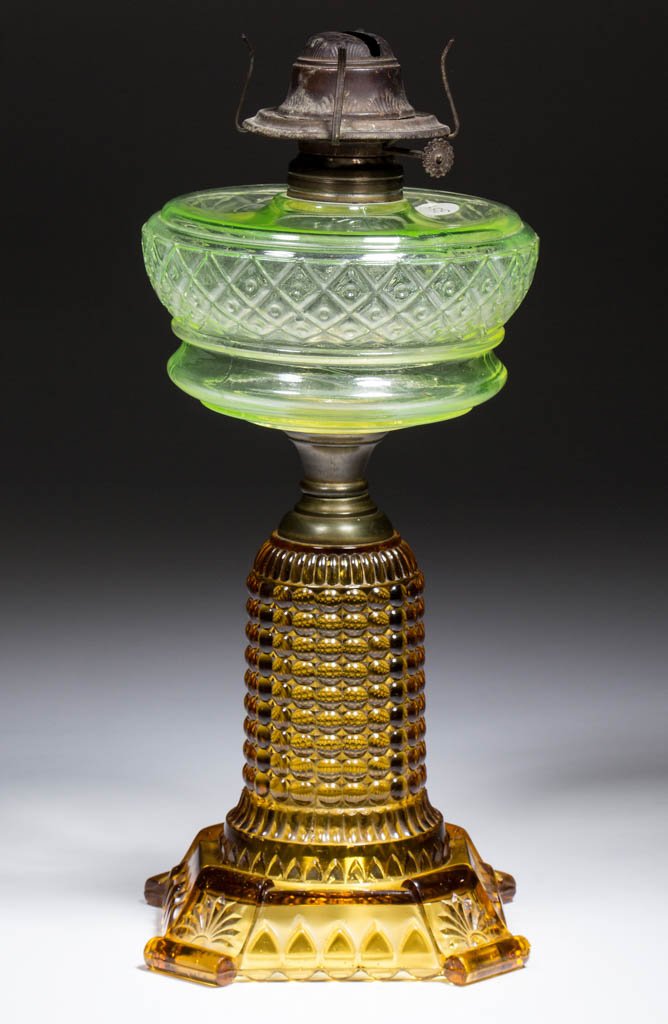 THOUSAND EYE VARIANT KEROSENE STAND LAMP (1 of 1)