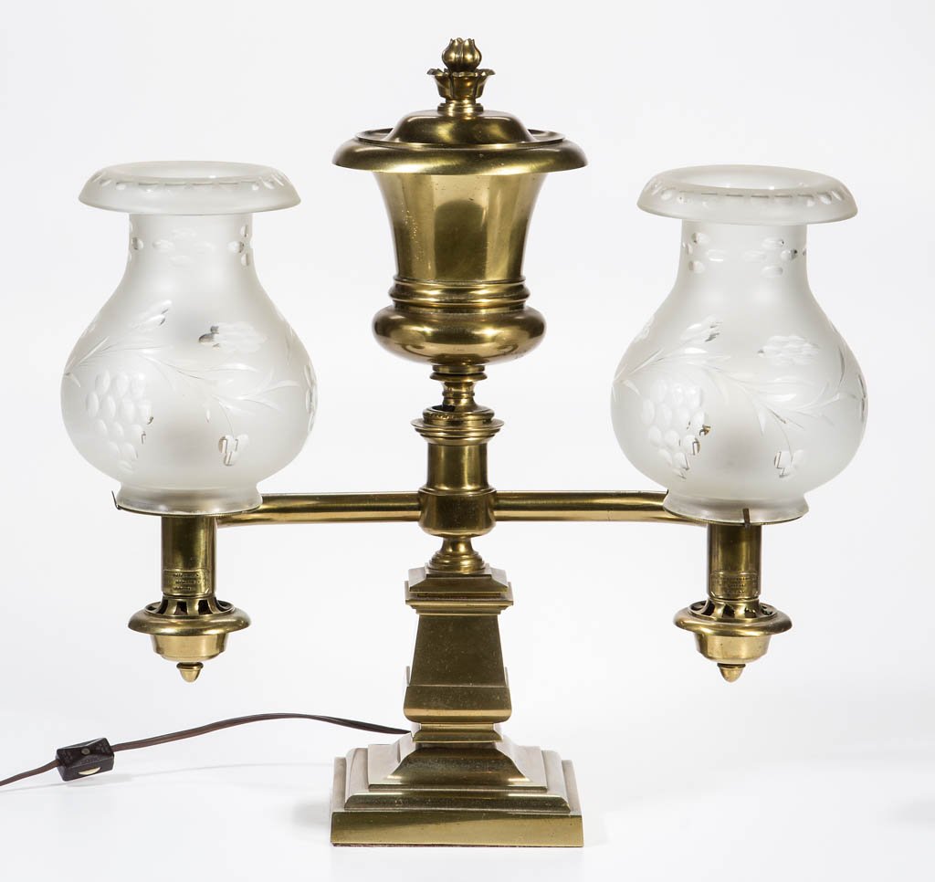 HENRY HOOPER BRASS DOUBLE-ARM ARGAND LAMP (1 of 3)
