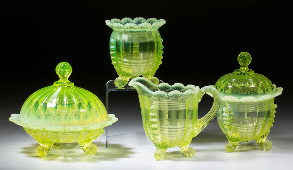 KLONDYKE / FLUTED SCROLL FOUR-PIECE TABLE SET (1 of 1)