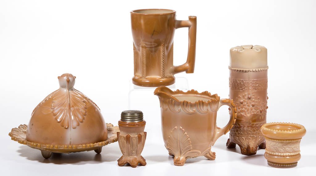 GREENTOWN / FENTON PATTERN ARTICLES, LOT OF FIVE (1 of 1)