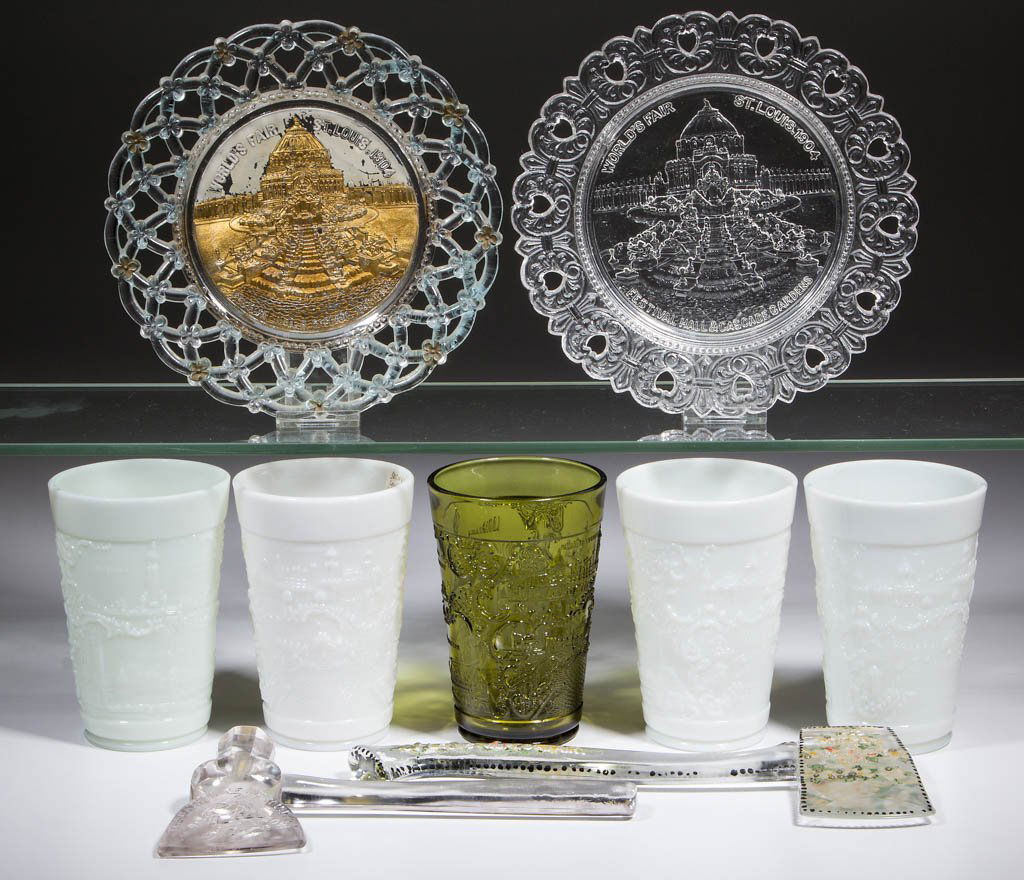 ASSORTED ST. LOUIS WORLD'S FAIR ARTICLES, LOT OF NINE (1 of 1)