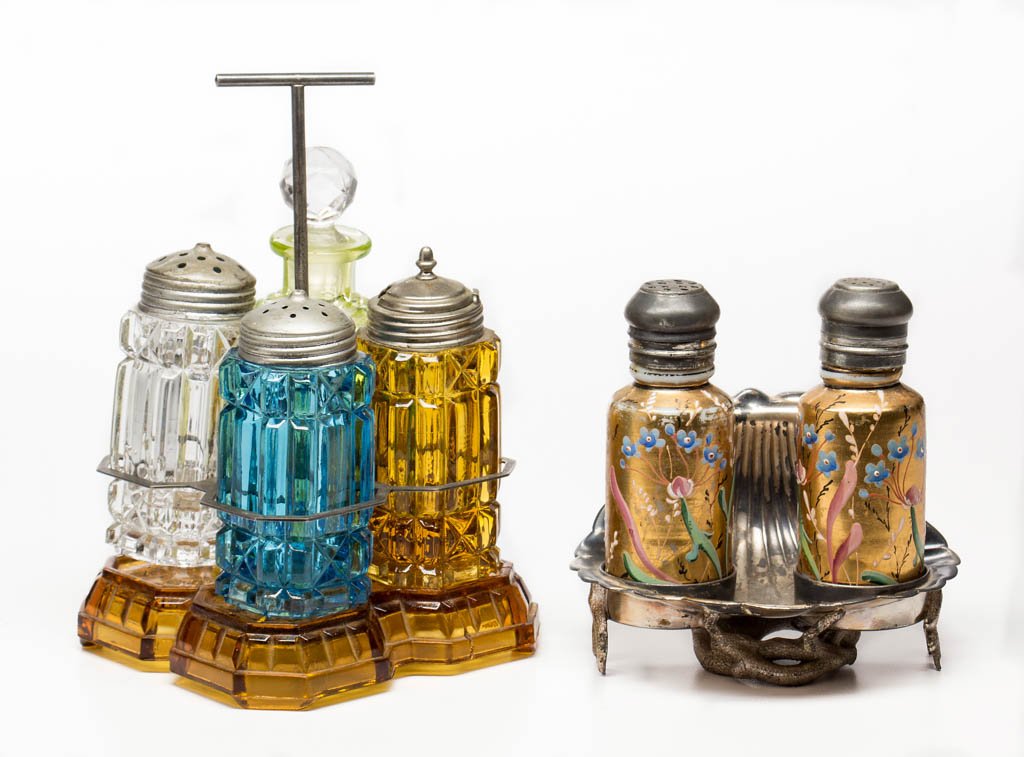 ASSORTED GLASS SHAKERS, LOT OF FOUR (1 of 1)