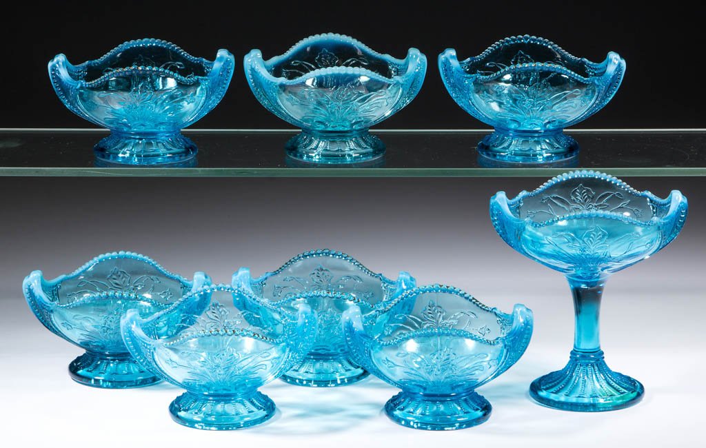 WILD BOUQUET TABLE ARTICLES, LOT OF EIGHT (1 of 1)