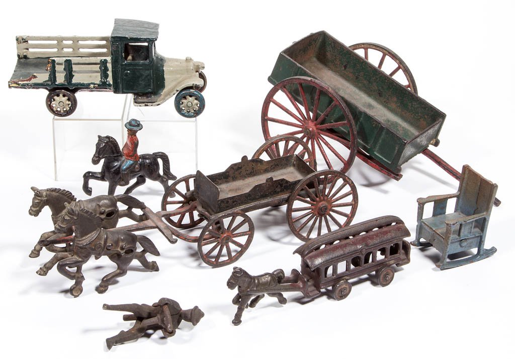 ASSORTED CAST-IRON TOYS, LOT OF EIGHT PIECES (1 of 1)