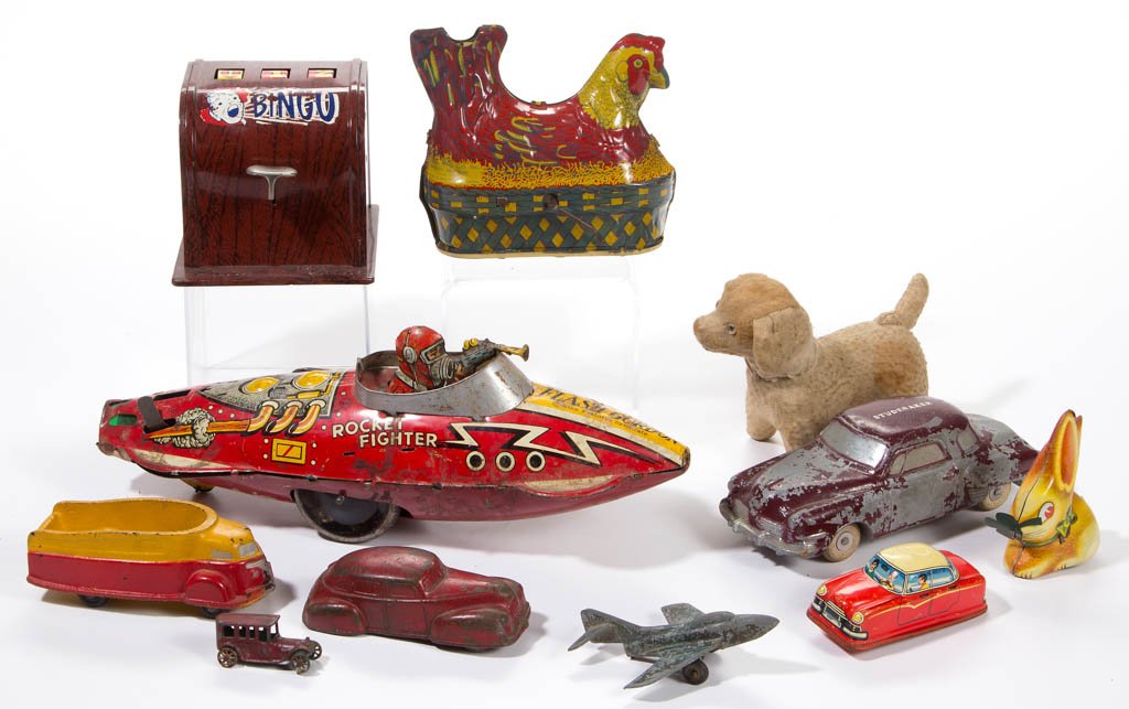 ASSORTED VINTAGE TOYS, LOT OF 11 (1 of 1)