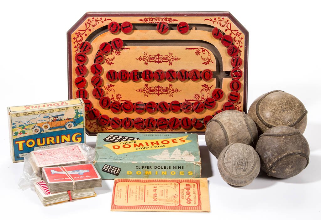 ASSORTED VINTAGE TOYS AND GAMES (1 of 1)