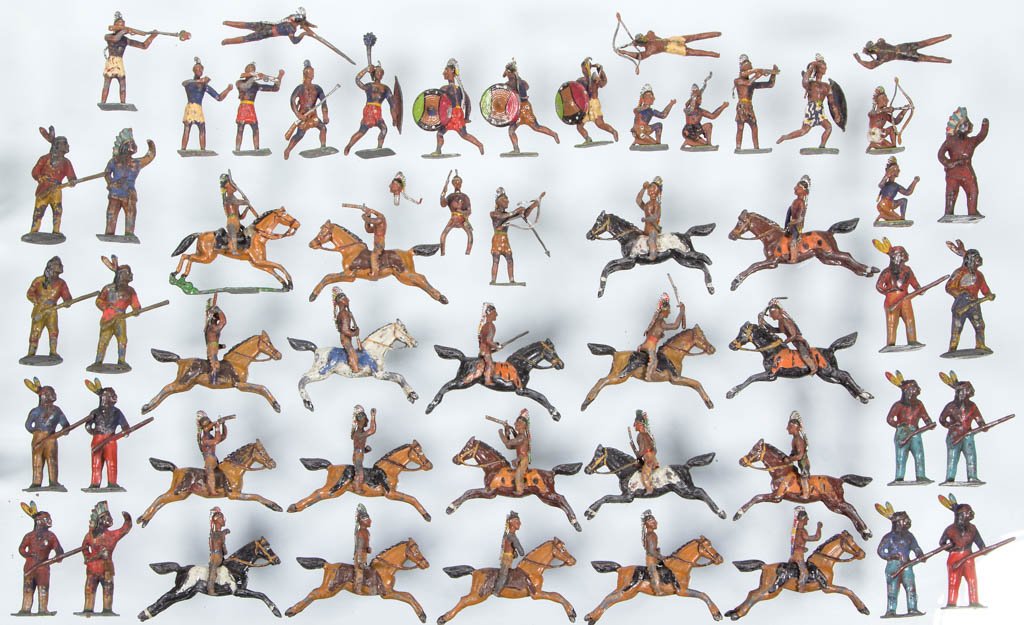 CAST-LEAD NATIVE AMERICAN TOY SOLDIERS (1 of 4)