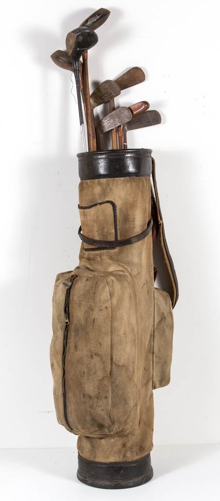 MONARCH HICKORY SHAFT GOLF CLUBS, LOT OF FIVE (1 of 2)