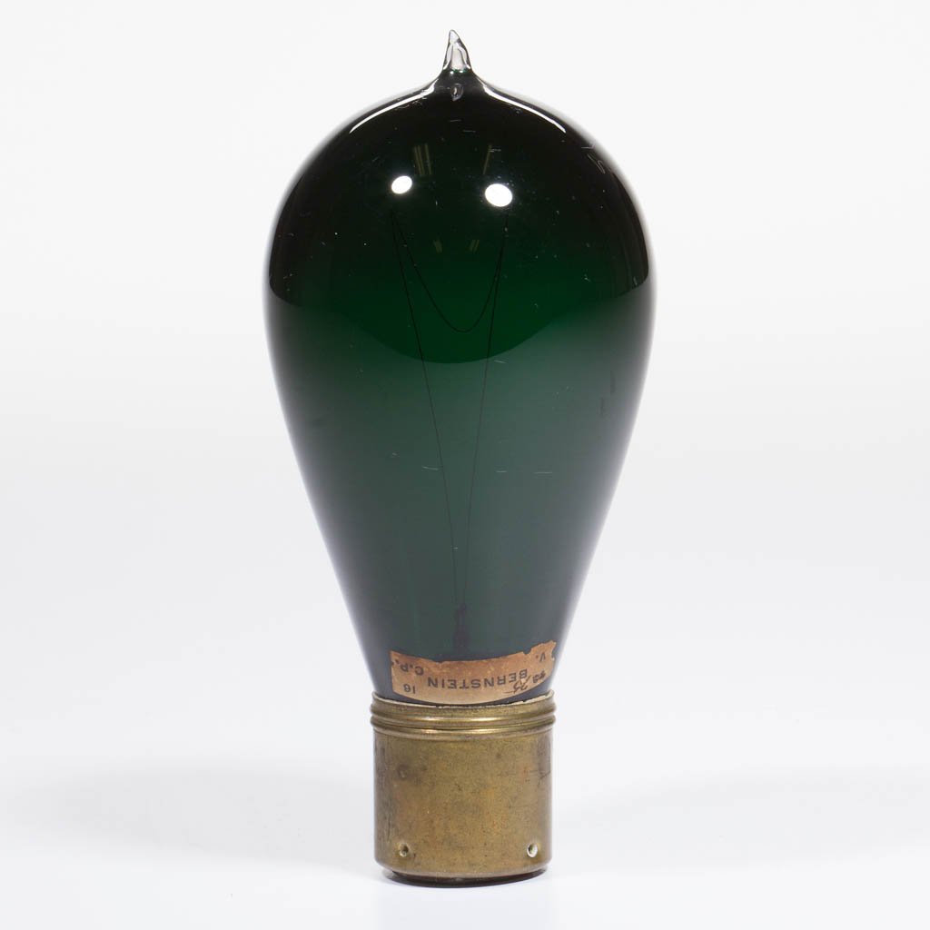 BERNSTEIN ELECTRIC LIGHT MANUF. CO. COLORED LIGHT / (1 of 1)