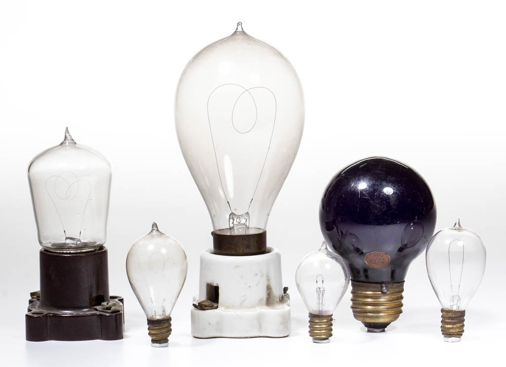 ASSORTED MANUFACTURERS LIGHT / LAMP BULBS, LOT OF SIX (1 of 1)