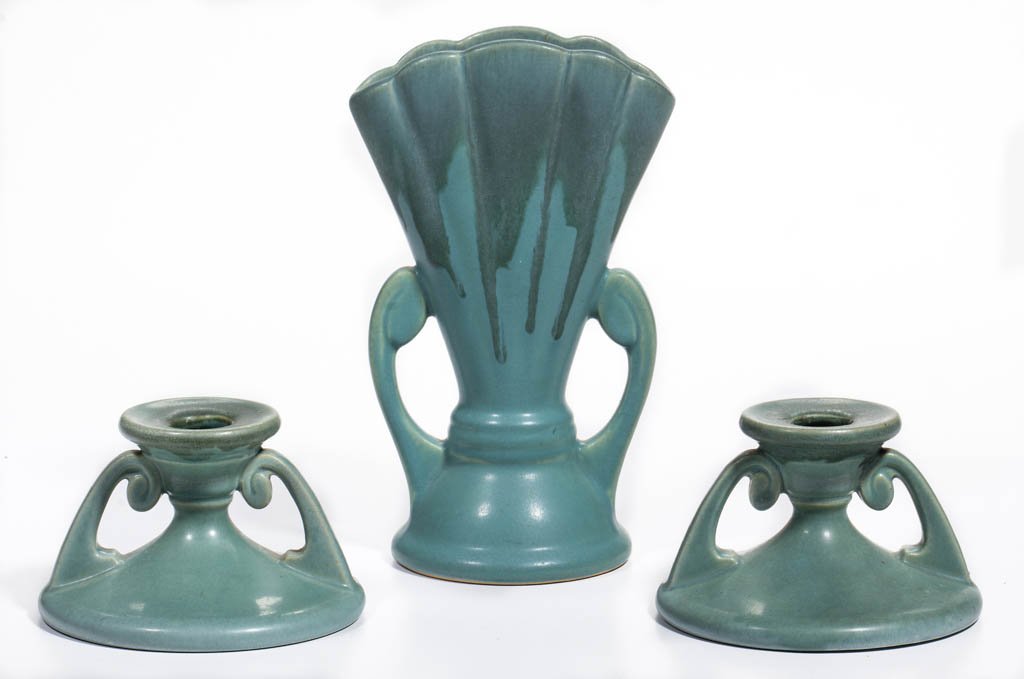 ROSEVILLE ART POTTERY CARNELIAN I ARTICLES, LOT OF (1 of 1)