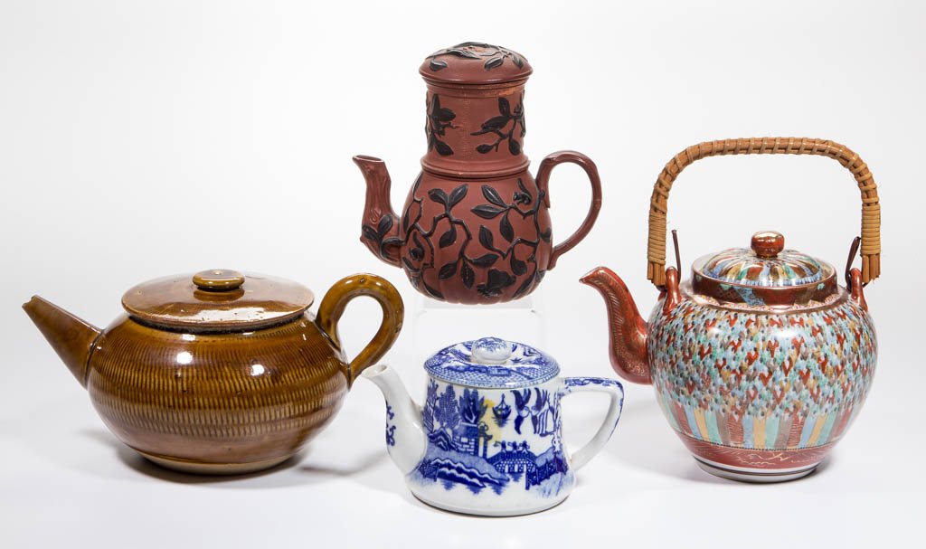 ASSORTED CERAMIC TEAPOTS, LOT OF FOUR (1 of 2)