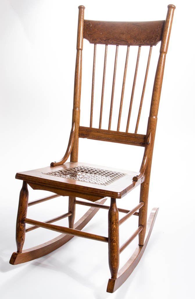 SPANISH-AMERICAN WAR-RELATED OAK ROCKER (1 of 2)
