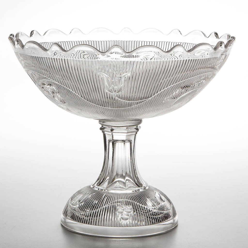 BELLFLOWER - SINGLE VINE BOWL ON HIGH FOOT / OPEN (1 of 1)