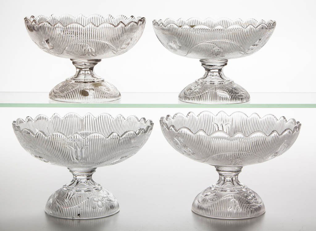 BELLFLOWER - SINGLE VINE BOWLS ON LOW FOOT / OPEN (1 of 1)