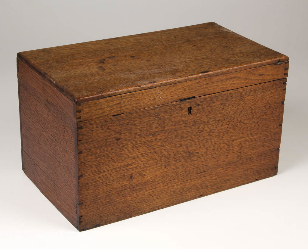 AMERICAN OR EUROPEAN WALNUT TRAVELING APOTHECARY BOX: AMERICAN OR EUROPEAN WALNUT TRAVELING APOTHECARY BOX, dovetailed construction, interior fitted with dividers for various size bottles. Retains several old associated bottles and an old surface with wa