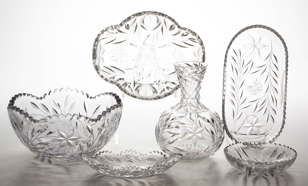 AMERICAN BUTTERFLY AND FLORAL CUT GLASS TABLE ARTICLES,: AMERICAN BUTTERFLY AND FLORAL CUT GLASS TABLE ARTICLES, LOT OF SIX, colorless, including a Pairpoint "Murillo" oblong bowl and nappie, plus a water bottle with honeycomb neck and large serving bowl wi