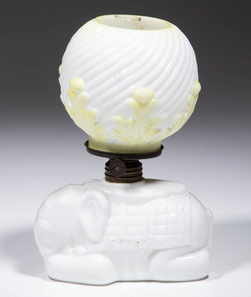 GLASS RECLINING ELEPHANT FIGURAL MINIATURE LAMP (1 of 1)