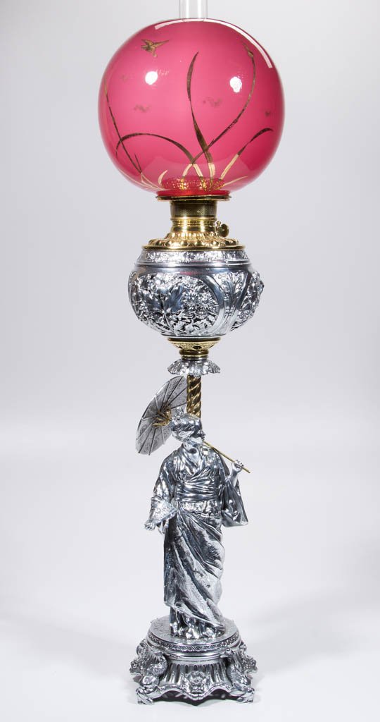 N. MULLER & SONS GEISHA FIGURAL KEROSENE BANQUET LAMP (1 of 4)