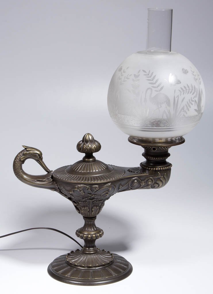 HARVARD-TYPE "BIRD" SINGLE-ARM KEROSENE STAND LAMP (1 of 1)