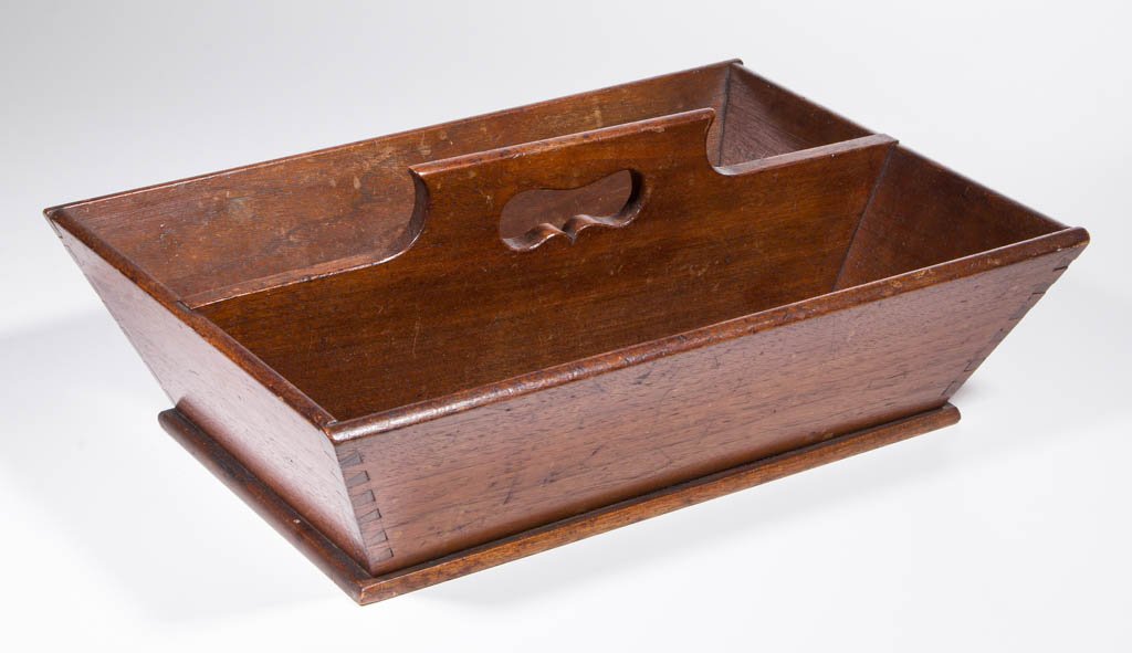 VIRGINIA WALNUT CUTLERY BOX: VIRGINIA WALNUT CUTLERY BOX, dovetailed construction, two compartments with shaped central divider having a cut-out for handle. Retains an old surface with warm color. First half 19th century. 5 1/2" 