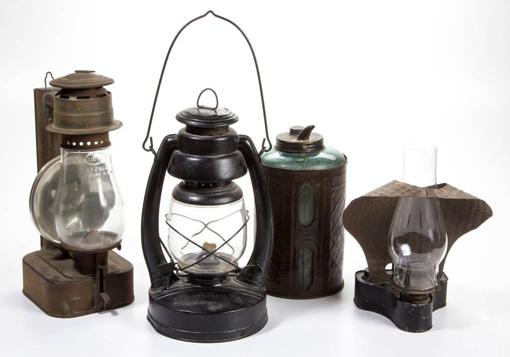 ASSORTED SHEET-IRON / TIN LANTERNS AND OIL CAN, LOT OF: ASSORTED SHEET-IRON / TIN LANTERNS AND OIL CAN, LOT OF FOUR, comprising a Dietz No. 25 Cold Blast example, colorless globe embossed "DIETZ FITZALL / NEW YORK. U.S.A." and reverse with "H1"; an Embury