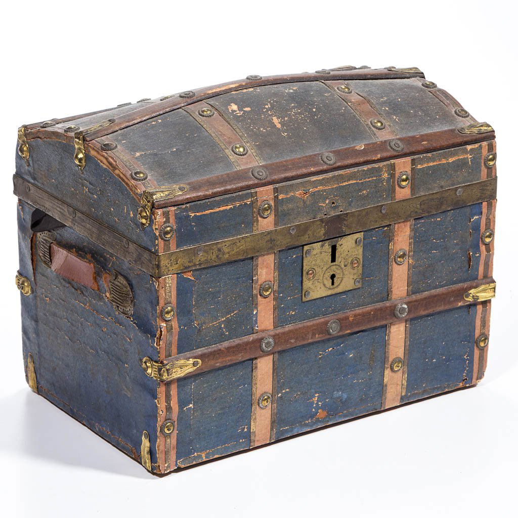 BRASS AND PAPER-COVERED WOOD ROUND-TOP DOLL TRUNK (1 of 4)