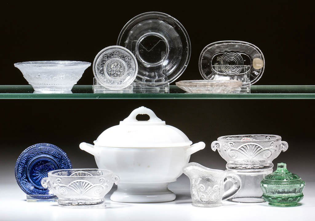 ASSORTED PRESSED CHILDREN'S TOY ARTICLES, LOT OF 11 (1 of 1)