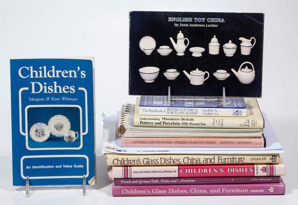 ASSORTED REFERENCE VOLUMES, LOT OF 12 (1 of 1)