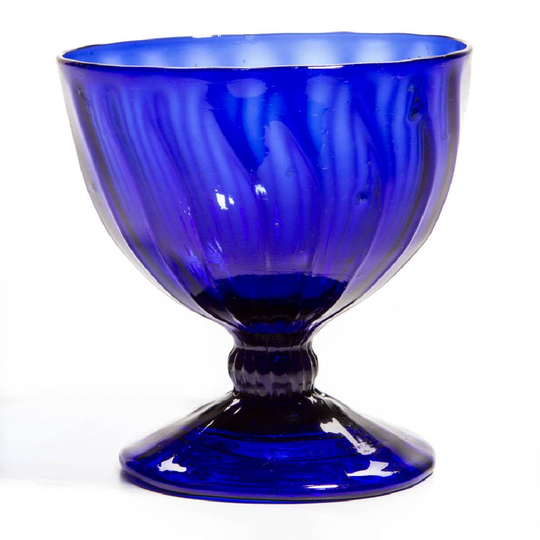 PATTERN-MOLDED FOOTED BOWL (1 of 1)