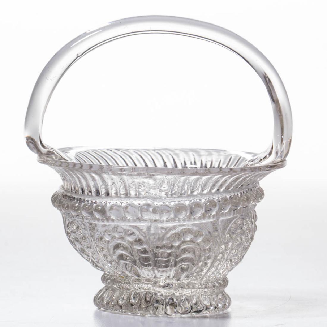 BLOWN-MOLDED GV-24 BASKET OPEN SALT (1 of 1)