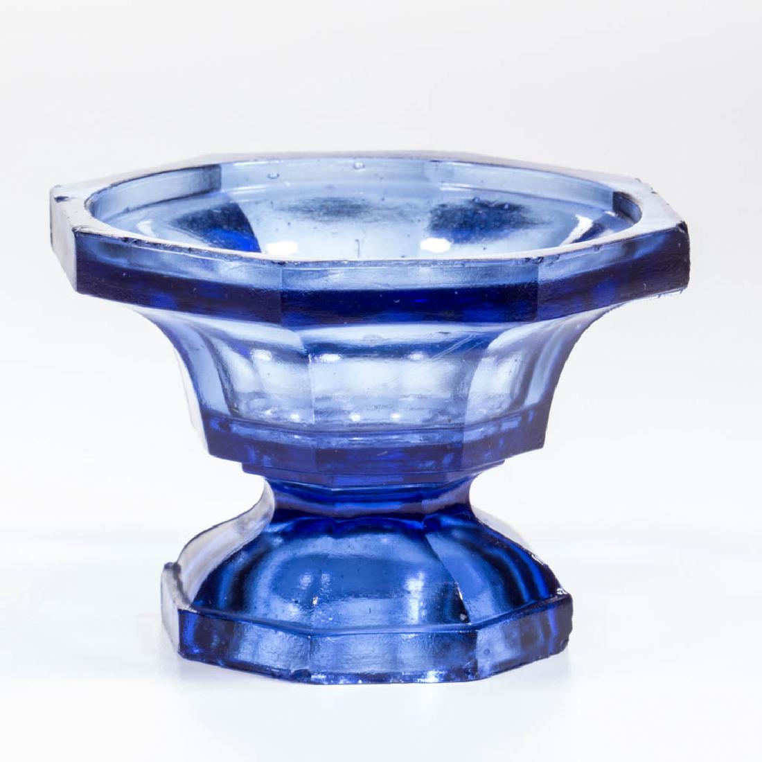 OCTAGONAL PANELED PRESSED OPEN SALT (1 of 1)